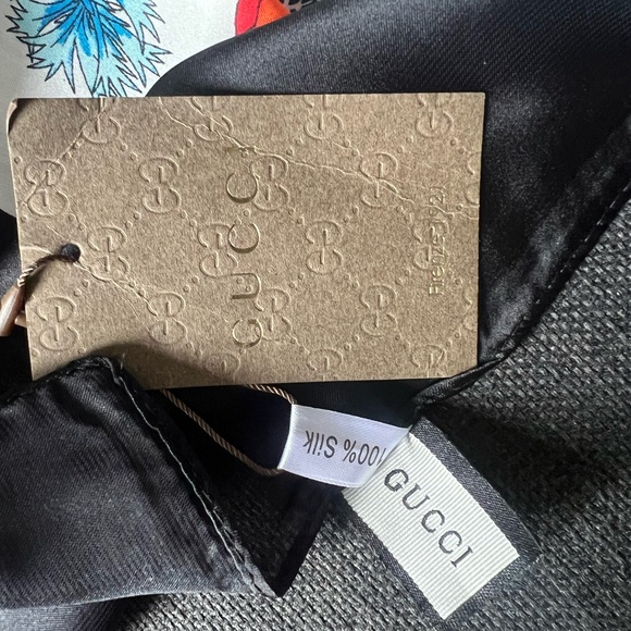 Gucci Flora Snake Print Silk Twill Scarf - Picture 10 of 12